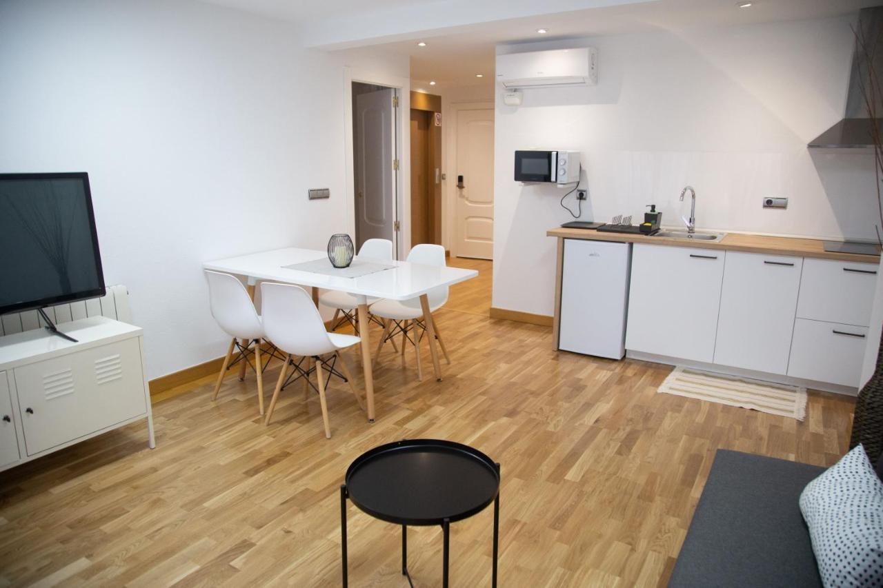 Elizabeth Towers Apartamento Almansa Exterior foto