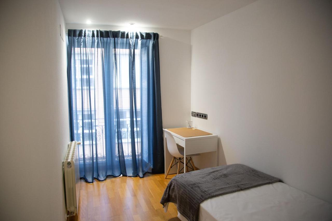 Elizabeth Towers Apartamento Almansa Exterior foto