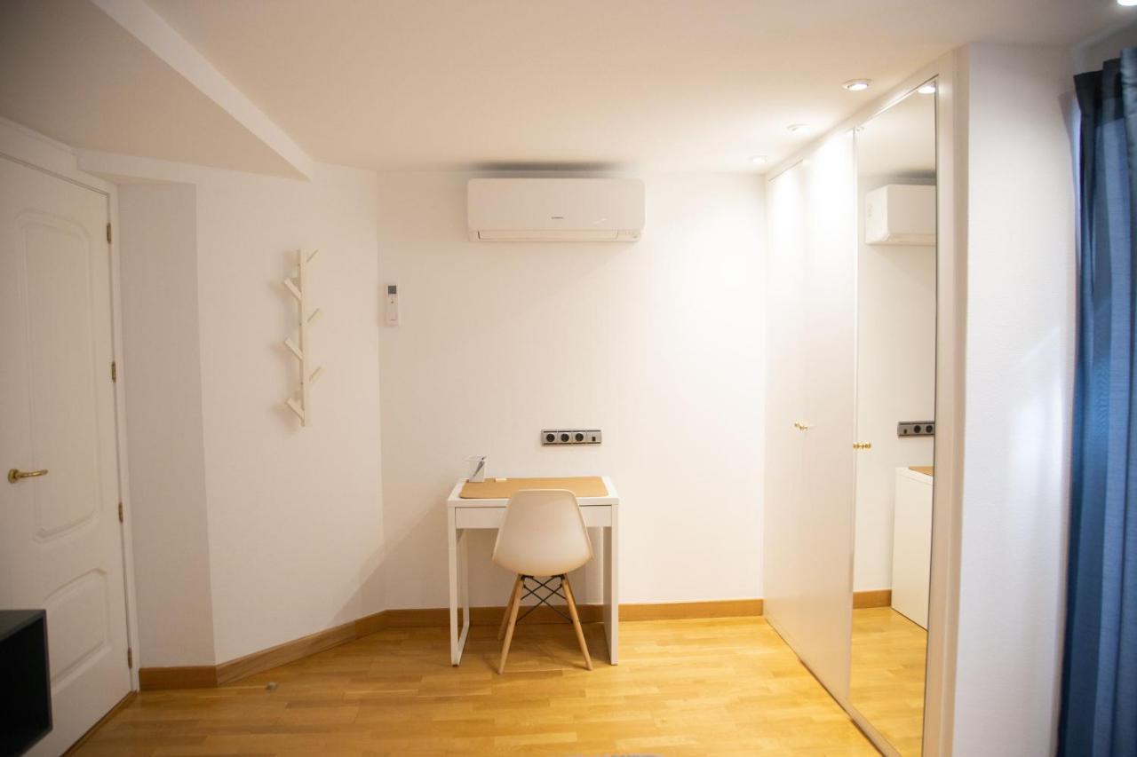 Elizabeth Towers Apartamento Almansa Exterior foto