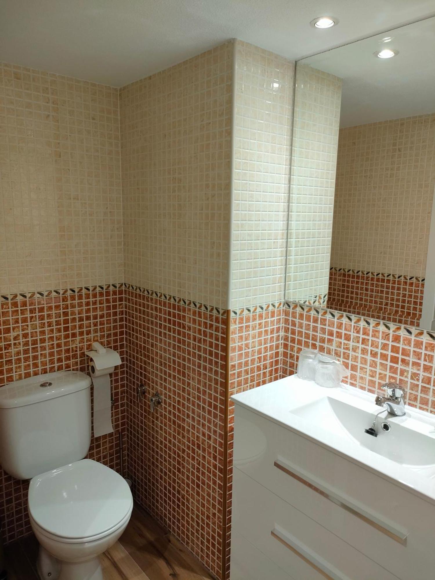 Elizabeth Towers Apartamento Almansa Exterior foto